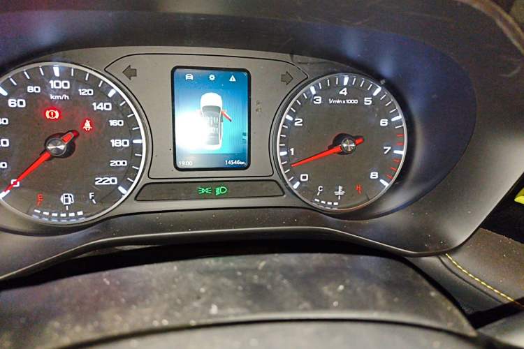 Used Roewe i5 2021 1.5L Manual Platinum Edition
