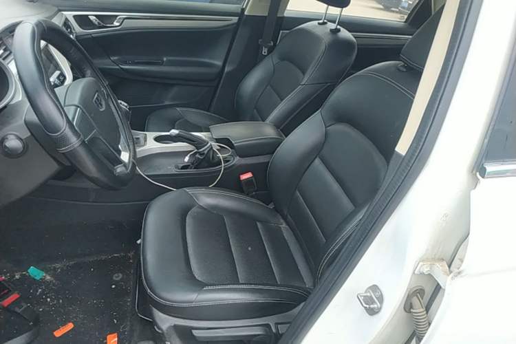 Used Geely Auto Emgrand GL 2017 1.3T Manual Elite Model Left Front Seat