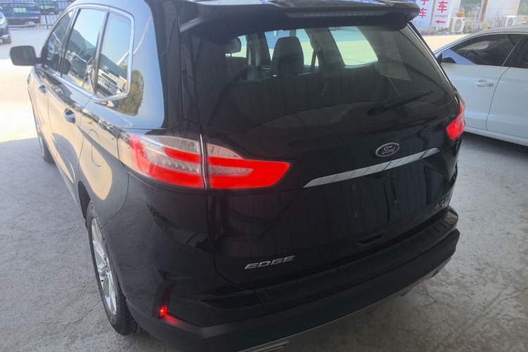 Used Ford Edge 2020 EcoBoost 245 Two-Wheel-Drive Platinum Edition 5 Seats