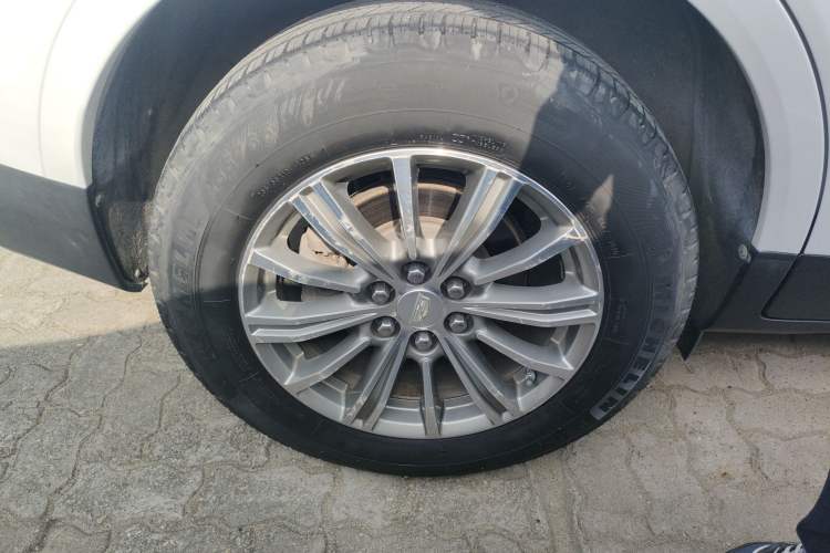 Used Cadillac XT5 2016 25T Luxury Model
