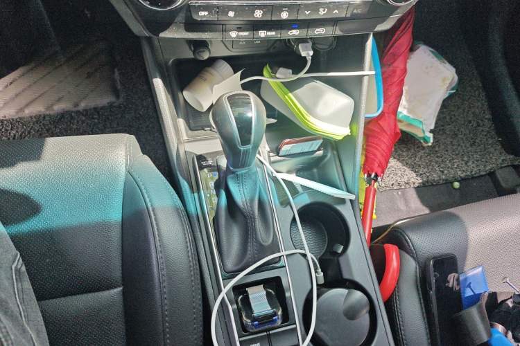 Used Hyundai Tucson 2015 1.6T Dual-Clutch Two-Wheel-Drive Smart Model Gear Lever