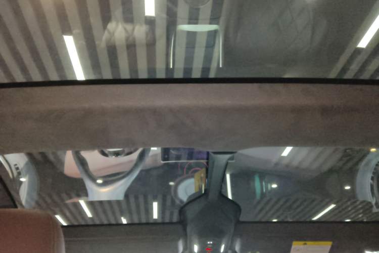 Used Avatr 11 2024 730 Luxury Edition with Three Lasers and Rear-Wheel Drive Headliner