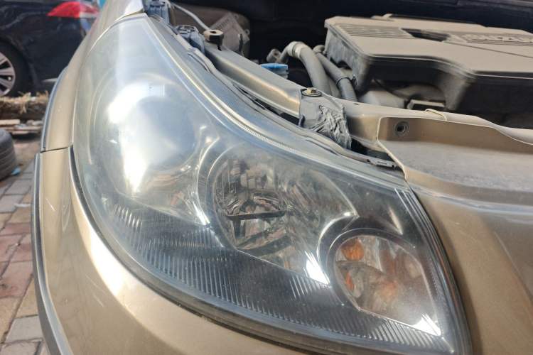 Used Suzuki SX4 2012 1.6L Manual Ruiqi Model Right Front Headlight