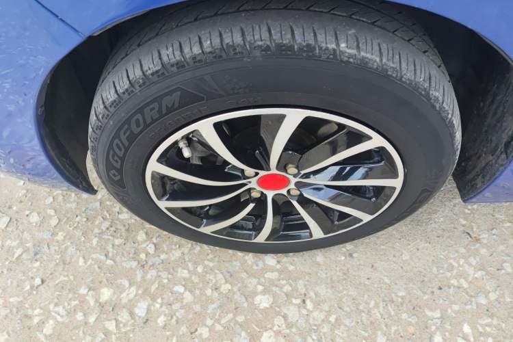 Used Honda Fit 2016 1.5L LX CVT Comfort Model Left Front Wheel Hub