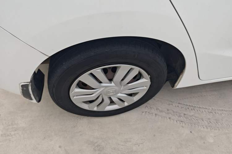 Used Honda Fit 2014 1.5L LX CVT Comfort Model Exterior 5