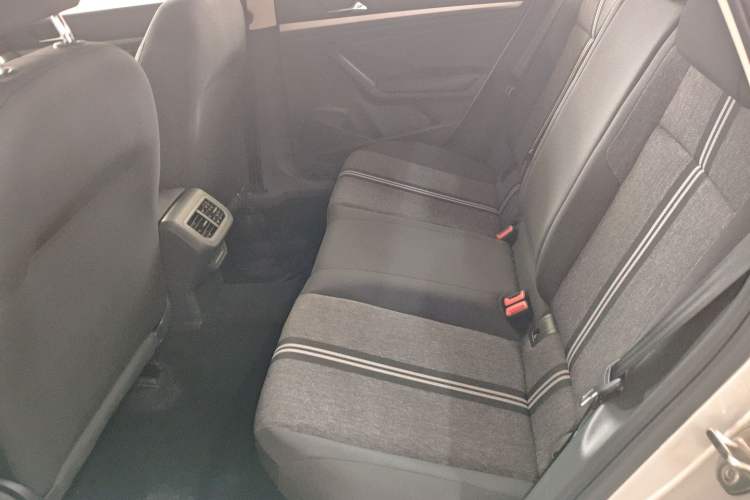 Used Volkswagen Lavida 2019 1.5L Automatic Fashion Edition China VI Left Rear Seat