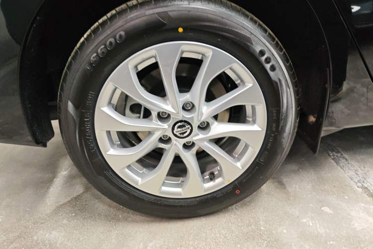 Used Nissan Sylphy 2024 Facelifted Three Classic 1.6XE CVT Comfort Edition Right Rear Wheel Hub