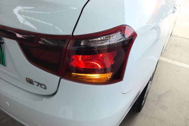 Used Dongfeng Aeolus E70 2023 500 Smart Version Lithium Iron Phosphate 48.6 kWh 110 kW Right Rear Taillight