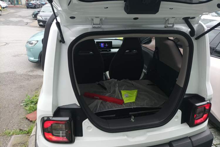 Used Geely Galaxy Panda 2025 210km Panda Rider Trunk