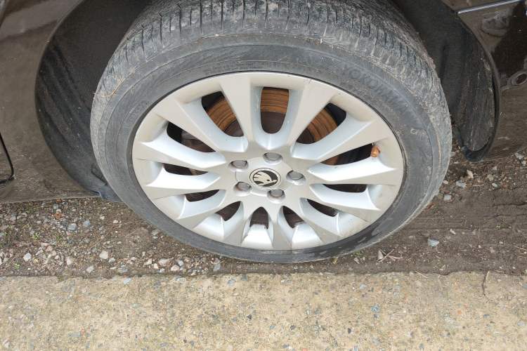 Used Skoda Superb Combi 2014 2.0 TSI L&K Limited Edition
