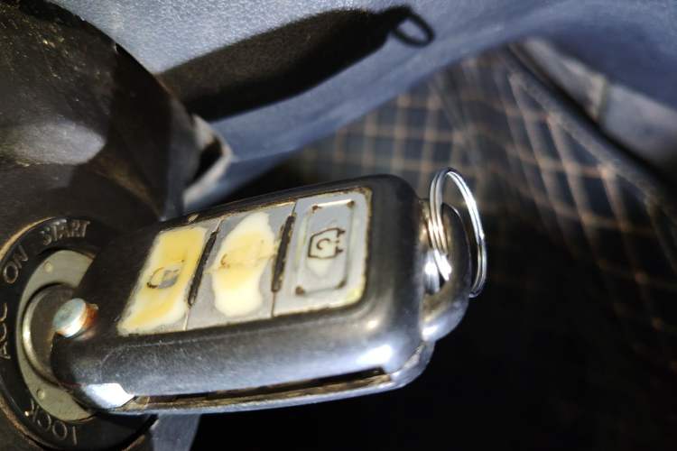 Used Dongfeng Fengon 330 2014 1.5L Manual Utility Version DK15 Vehicle Key