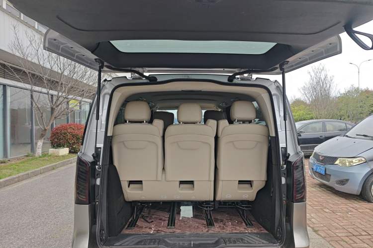 Used Mercedes-Benz Vito 2021 2.0T Business Version 7 Seats Trunk