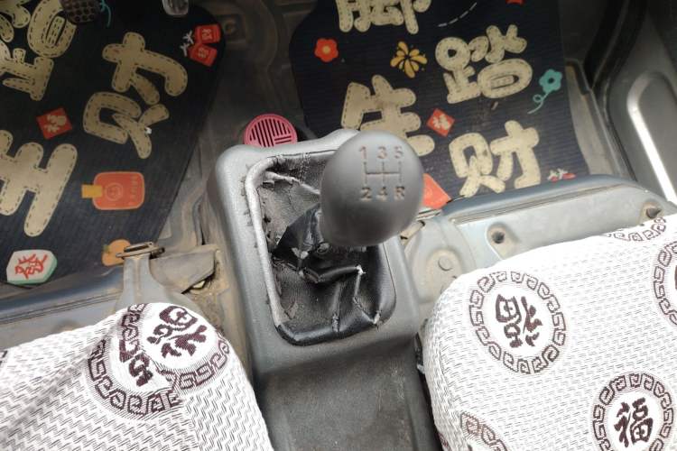 Used Wuling Zhiguang 2010 1.0L New Version Practical Short-Body L2Y