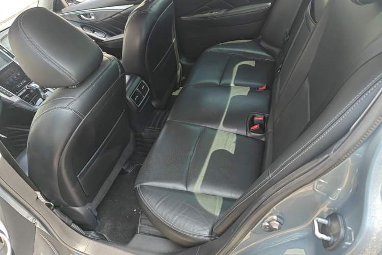 Used Infiniti Q50 2014 2.0T Luxury Edition