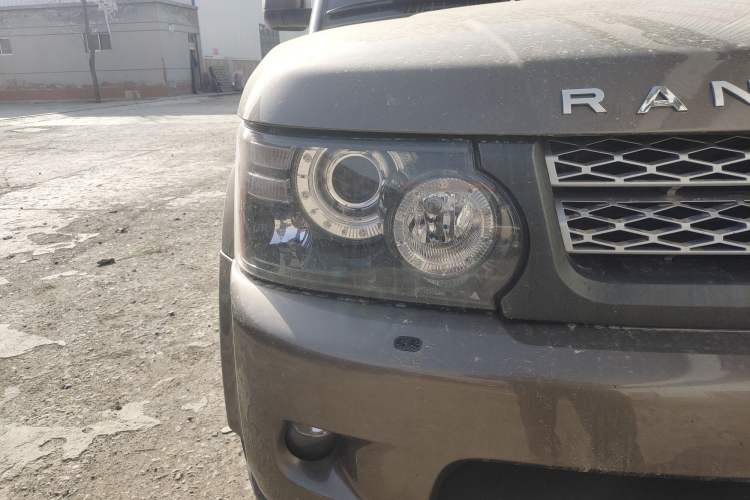 Used Land Rover Range Sport 2011 5.0 NA V8 HSE Right Front Headlight