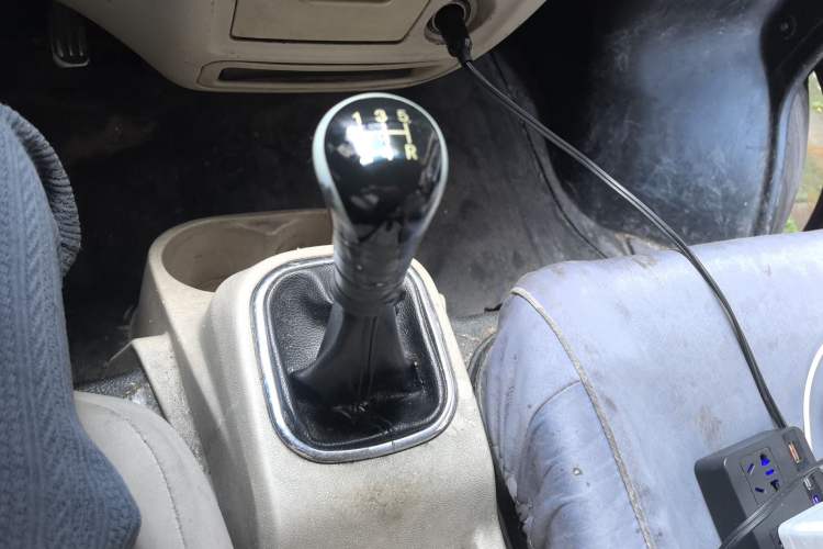 Used CHANGAN KAICHENG Ruixing M80 2014 1.5L Classic Model 4G15S Gear Lever