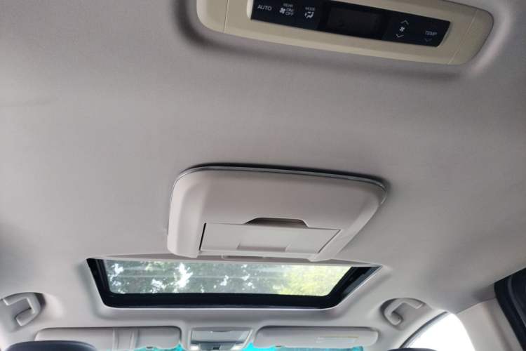 Used Honda Odyssey 2015 2.4L Supreme Edition