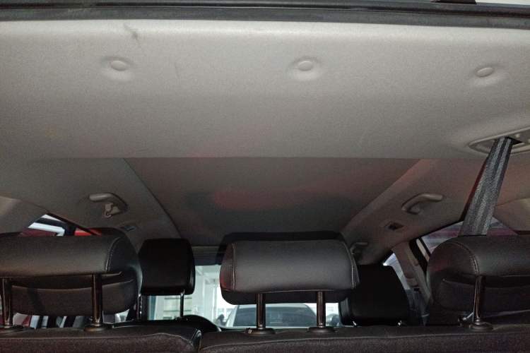 Used Hyundai Tucson 2015 1.6T Dual-Clutch Two-Wheel-Drive Smart Model Headliner