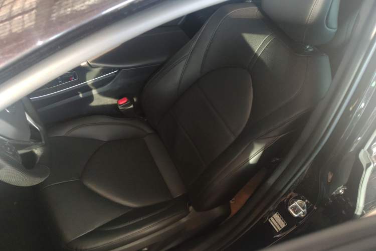 Used Toyota Avalon 2019 2.0L XLE Premium Edition China VI