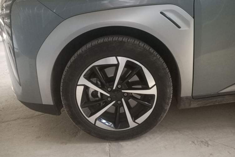 Used AION Y 2023 Younger Star Edition