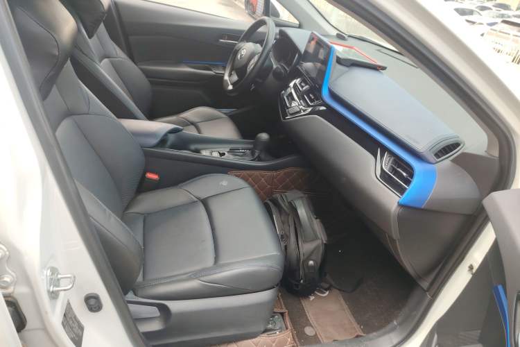 Used Toyota C-HR 2022 2.0L Comfort Edition Right Front Seat