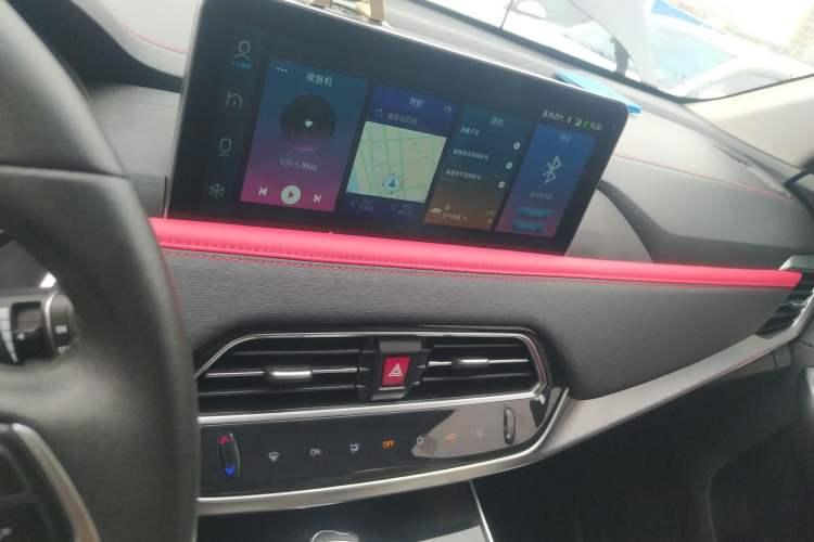 Used SOL X8 2021 300T DCT Leading Smart Connectivity Version 7 Seats
