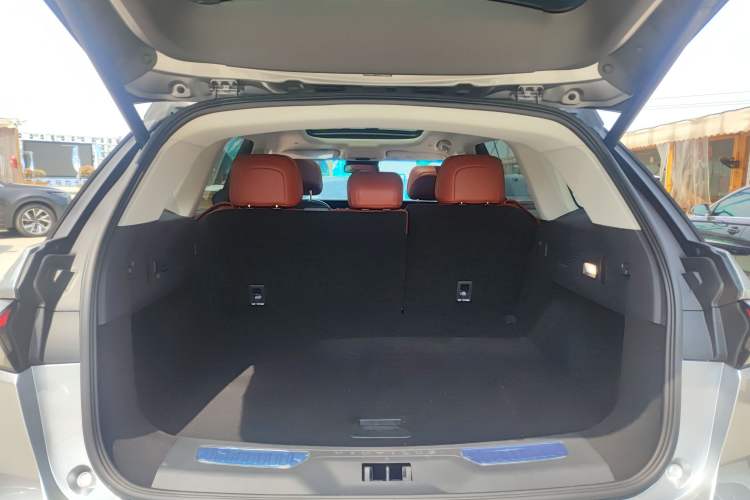 Used Lincoln Nautilus 2023 2.0T All-Wheel-Drive Zunrui Hybrid Version Trunk