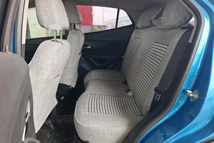 Used Buick Encore 2018 18T Automatic Two-Wheel Drive Urban Fashion Model