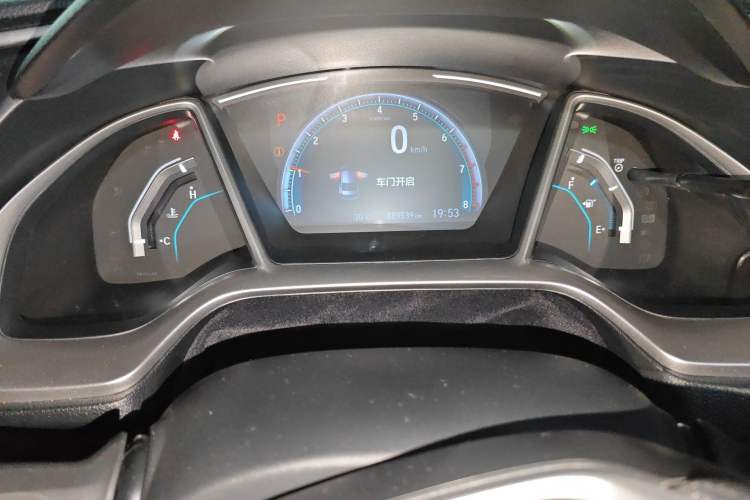 Used Honda Civic 2019 220TURBO CVT Dynamic Edition China VI Odometer Close Up