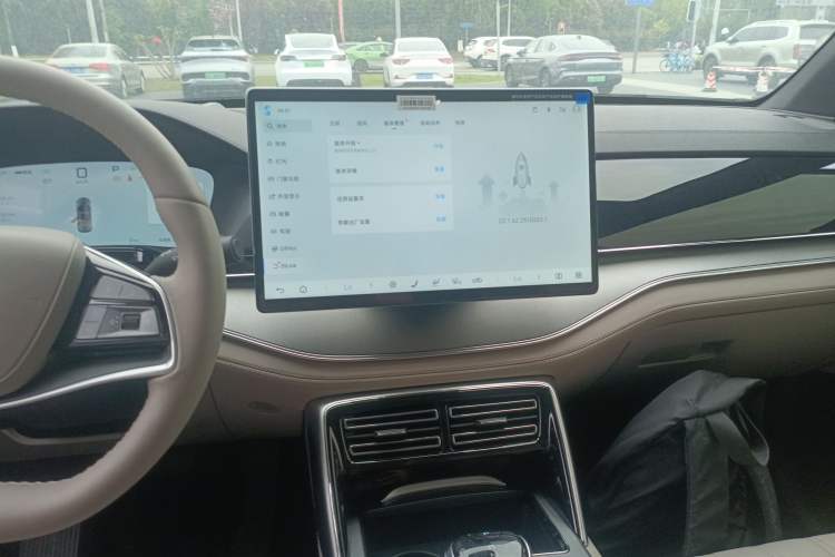 Used BYD Tang New Energy 2025 Intelligent Driving Version DM-i 115KM Flagship Edition Audio And AC Panel