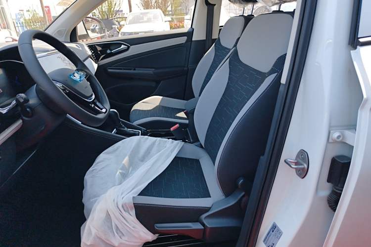 Used Jetta VS7 2024 280TSI Automatic Pioneer Edition
