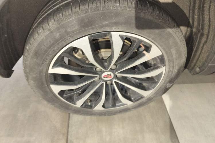 Used Roewe RX5 eMAX 2020 500 PHEV 4G-Connected Luxury Edition Right Rear Wheel Hub