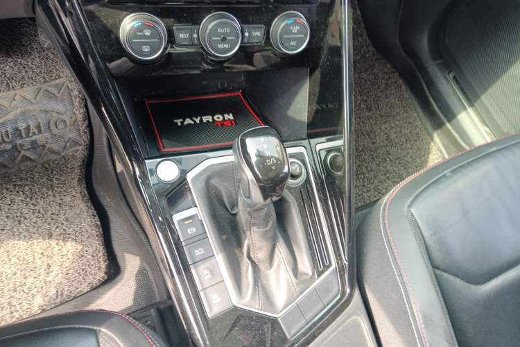 Used Volkswagen Tayron 2019 330TSI Two-Wheel-Drive Luxury Version China V Emission Standard