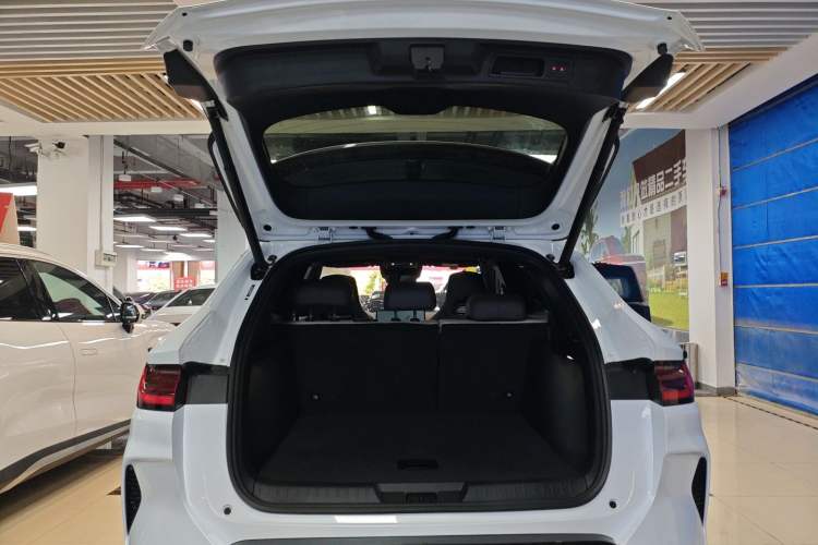 Used BYD Song PLUS New Energy 2025 EV Intelligent Driving Version 520km Premium Model Trunk