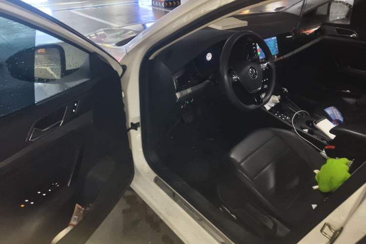 Used Volkswagen Lavida 2022 1.5L Automatic Comfort Edition