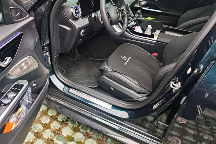 Used Mercedes-Benz C-Class 2024 Second Facelift C 260 L Starry Night Sport Edition
