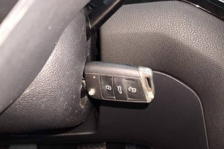 Used Volkswagen Golf 2015 1.4TSI Sportsvan
