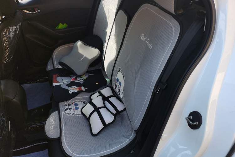 Used Mazda 3 Axela 2016 Sedan 1.5L Manual Comfort Model