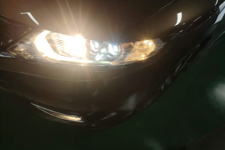 Used Honda Jade 2016 1.8L CVT Luxury Prestige Edition 5-seater Left Front Headlight