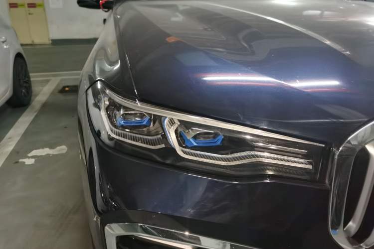 Used BMW X7 2022 xDrive40i Luxury M Sport Package
