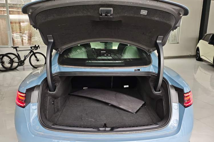 Used Hima Luxeed S7 2024 Max+ Rear-Drive Ultra-Range Intelligent Driving Edition Trunk