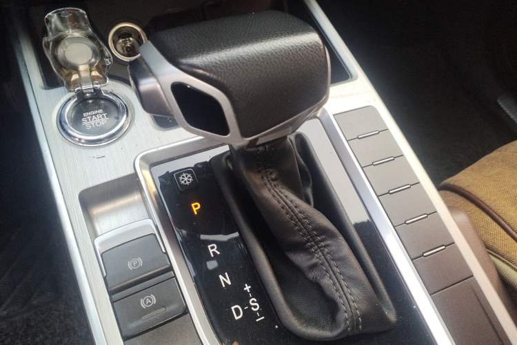 Used FORTHING Joyear X5 2017 Jingxiang Series 1.5T CVT Luxury Model
