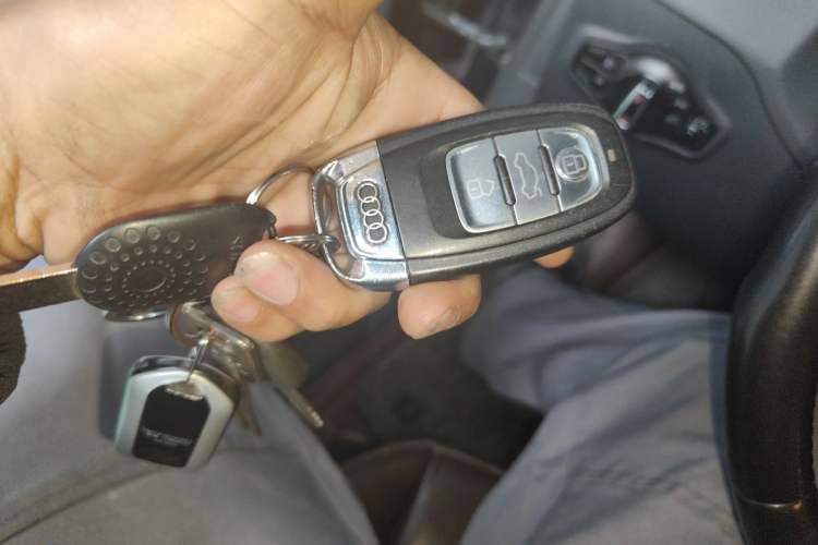 Used Audi Q5 2016 40 TFSI Comfort Model
