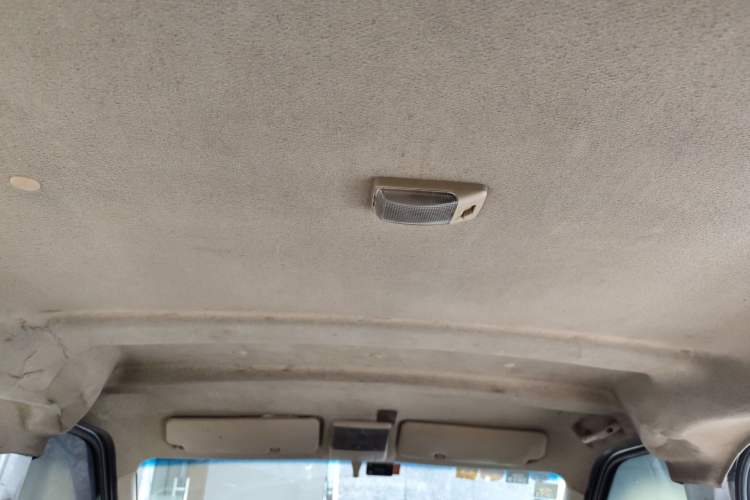 Used CHANGAN KAICHENG Ruixing M80 2018 1.5L Base Model Van Semi-Blind Window Flat Roof Rear-Hinged Doors 4G15S