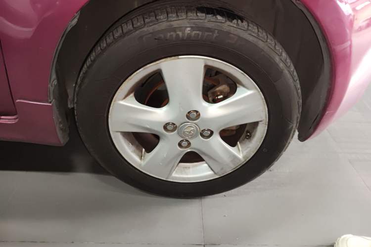Used Toyota Yaris 2008 1.6 RS Automatic Supreme Edition Right Front Wheel Hub