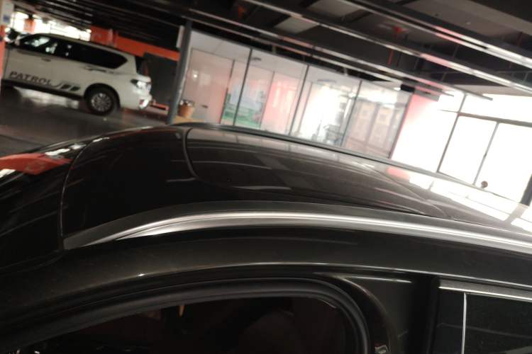 Used Volvo XC60 2019 T5 4x4 Smart Edition China VI Standard Roof