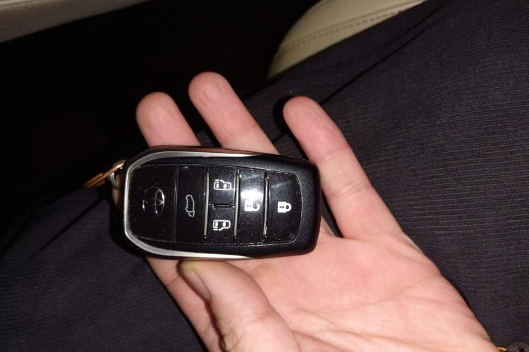 Used Toyota Alphard 2015 3.5L Luxury Edition