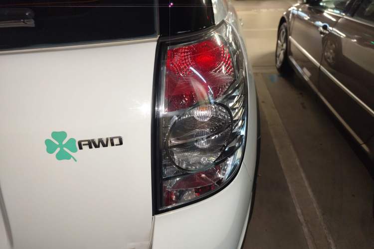 Used Chevrolet Captiva 2014 2.4L 4x4 Luxury Edition 5 Seats Right Rear Taillight