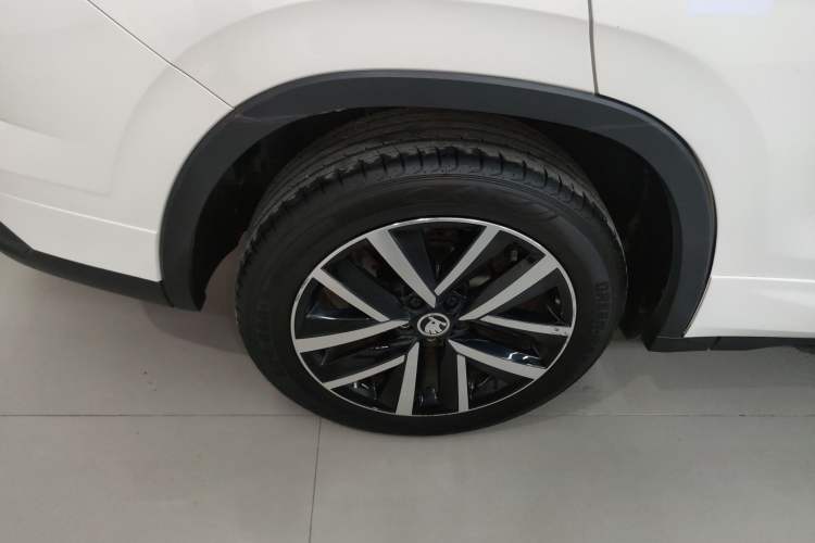 Used Skoda Kamiq 2020 GT 1.5L Automatic Comfort Edition China VI Standard Right Rear Wheel Hub