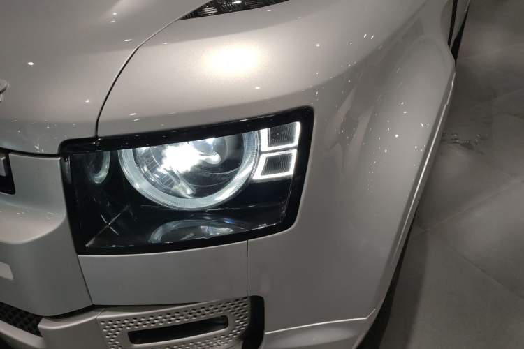 Used Land Rover Defender 2024 110 3.0T P400 XS
